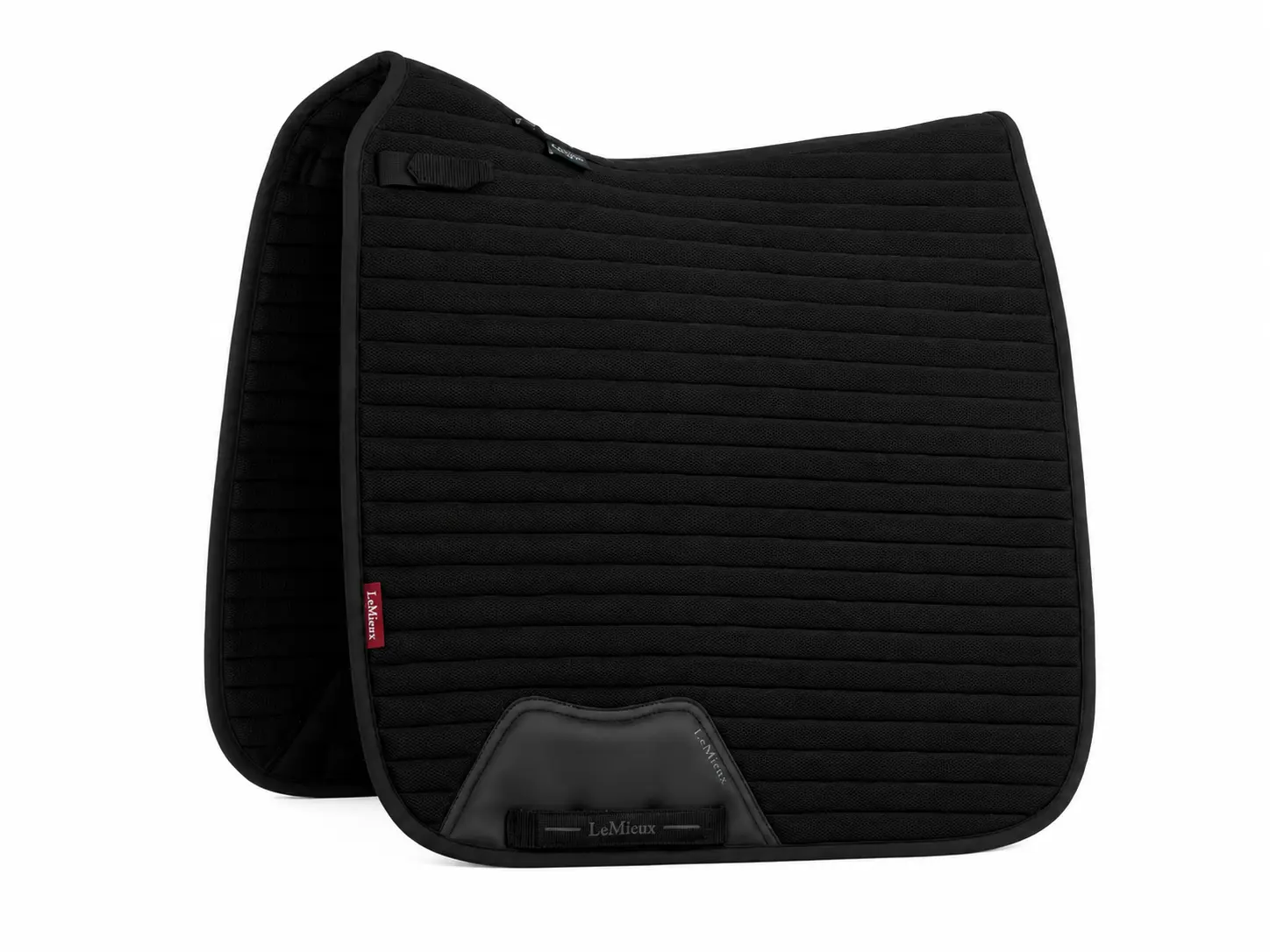 Quel tapis de selle choisir ? Guide d’achat lemieux square air tek dressage