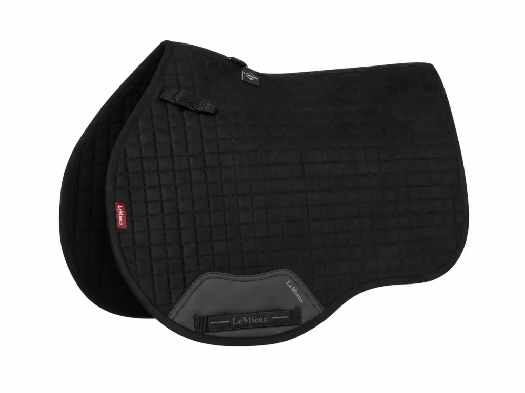 Quel tapis de selle choisir ? Guide d’achat tapis ccsquare